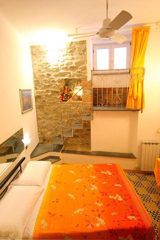 Francamaria Rooms Vernazza Quarto foto